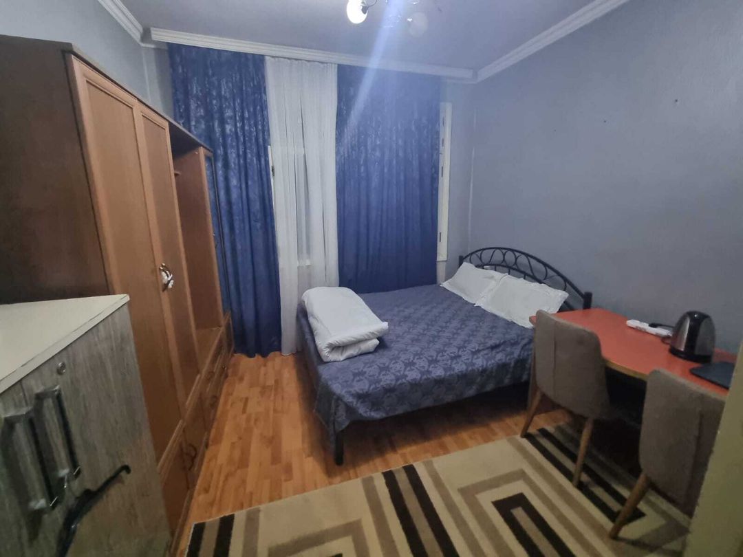 İcarəyə verilir 3 otaqlı köhnə tikili 200 m² — Mənzil, Bakı