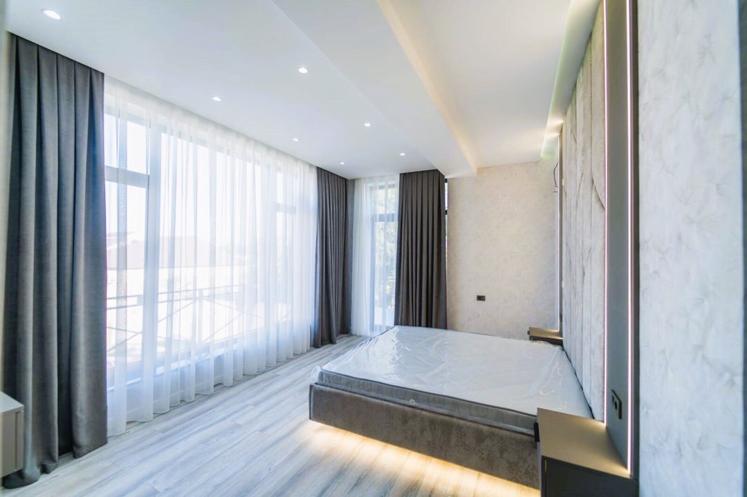 Satılır 6 otaqlı həyət evi/bağ evi 300 m² — Ev, villa, Bakı (9)