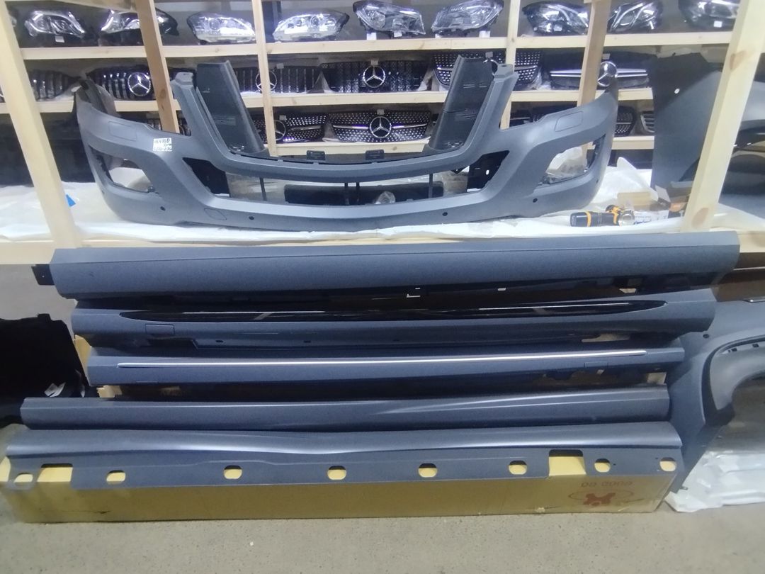 Mercedes W205 6.3 AMG yan ayaqaltısı 2056981554 — Ehtiyat hissələri və aksesuarlar, Bakı (8)