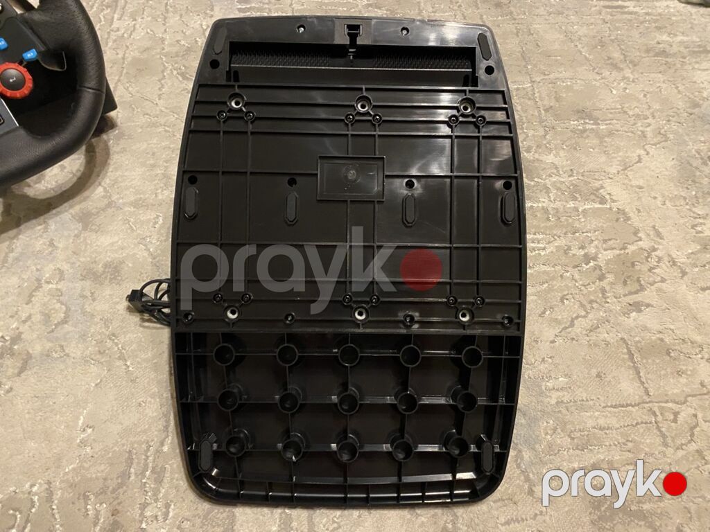 Logitech G29 Driving Force sükan və 3 pedaldan ibarət yarış qurğusu — Masaüstü kompüterlər, Bakı (10)