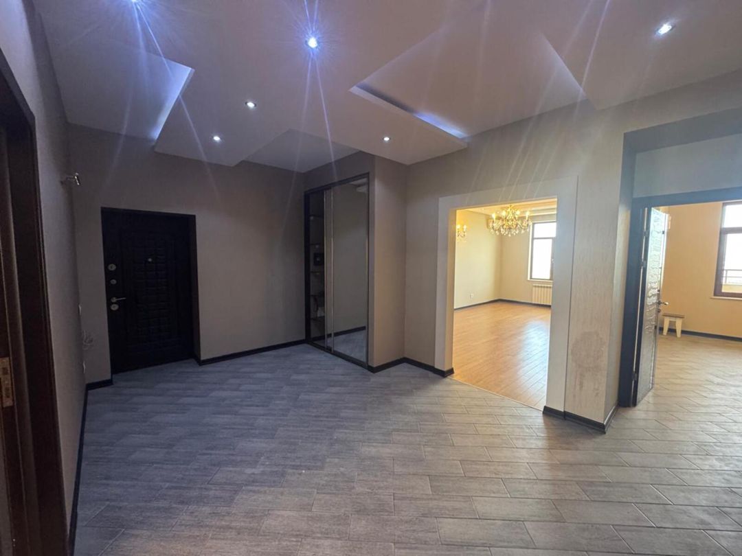 Satılır 3 otaqlı yeni tikili 110 m² — Mənzil, Bakı (7)