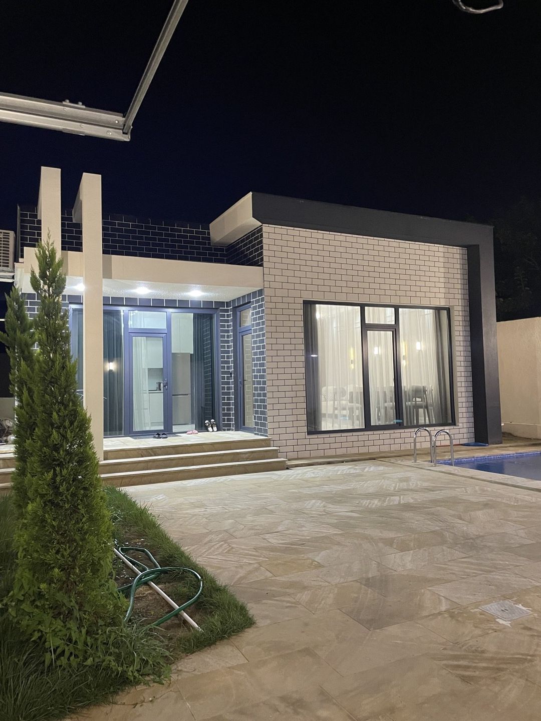 İcarəyə verilir 4 otaqlı həyət evi/bağ evi 250 m² — Ev, villa, Bakı