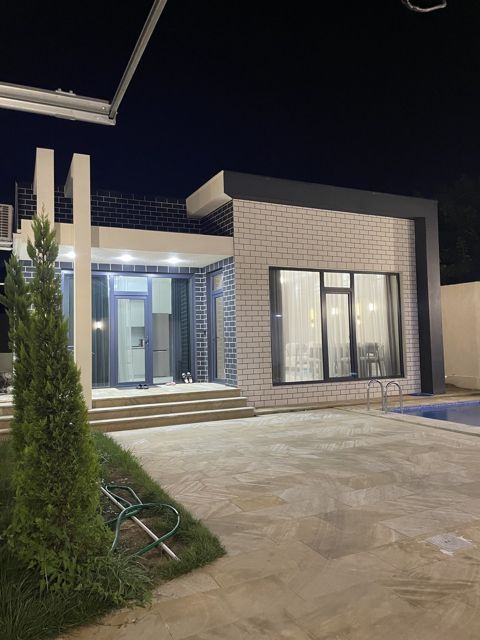 İcarəyə verilir 4 otaqlı həyət evi/bağ evi 250 m² — Bakı
