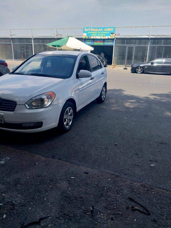 Hyundai Accent, 1.4 L, 2009 il, 207 000 km — Avtomobillər, Bakı (2)