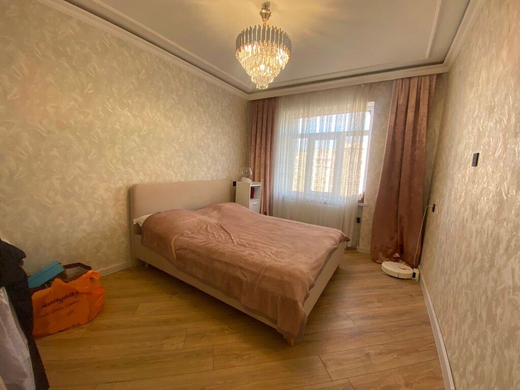 Bakı, 3 otaqlı, Köhnə tikili, 75 kv. m — Mənzil, Bakı (8)
