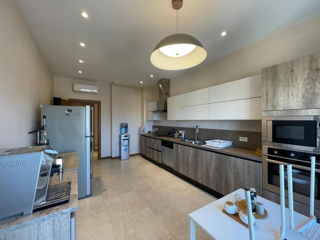 Satılır 4 otaqlı yeni tikili 220 m² — Mənzil, Bakı (7)