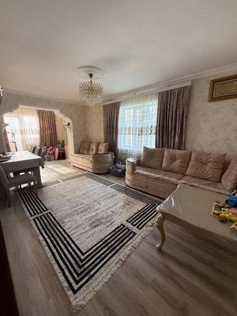 Satılır 4 otaqlı köhnə tikili 90 m² — Bakı