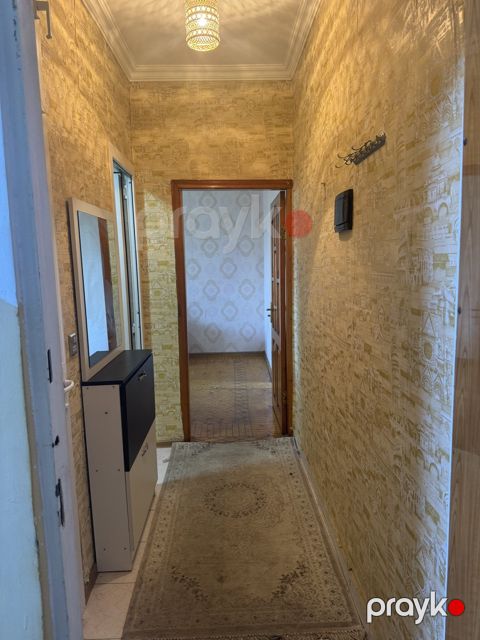 İcarəyə verilir 2 otaqlı köhnə tikili 65 m²