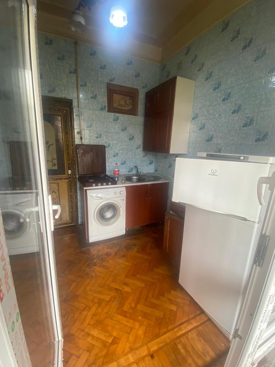 Satılır 3 otaqlı köhnə tikili 70 m² — Mənzil, Bakı (9)