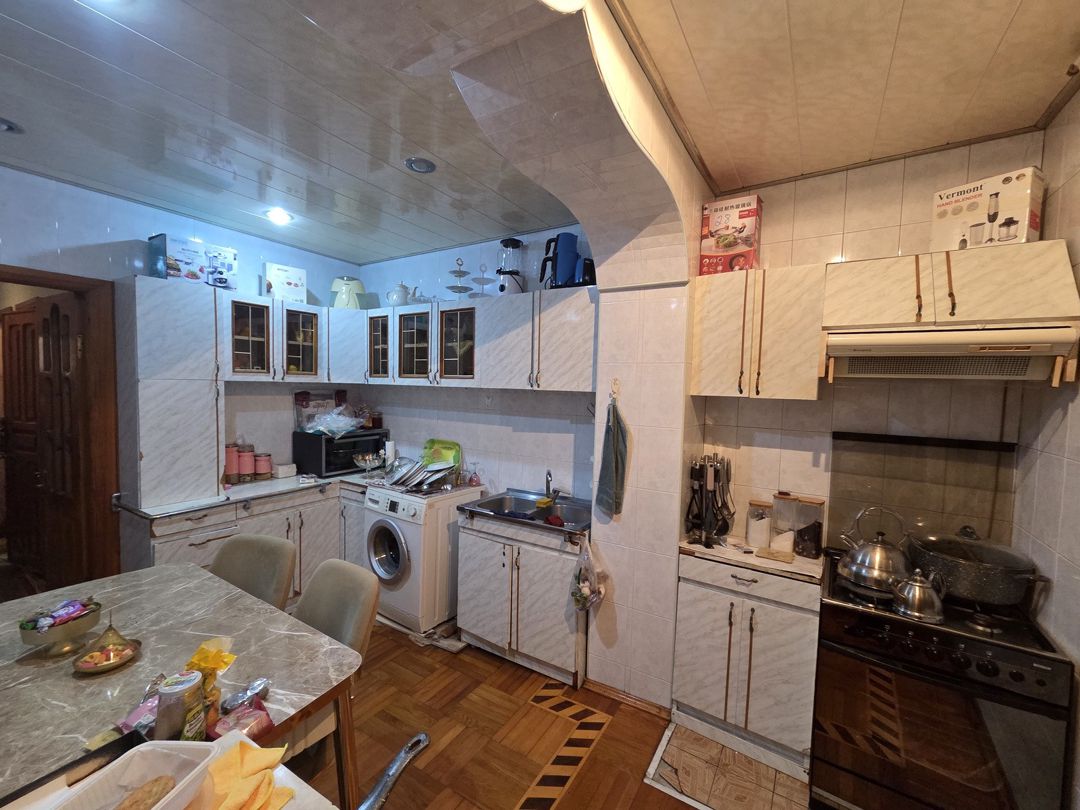 Satılır 4 otaqlı köhnə tikili 130 m² — Mənzil, Bakı (10)