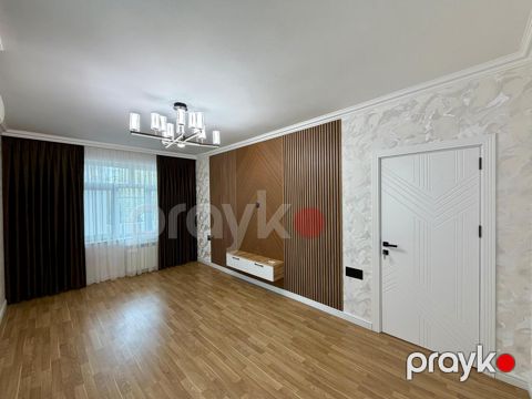 Satılır 2 otaqlı köhnə tikili 65 m²