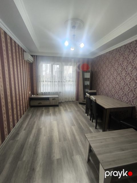 İcarəyə verilir 2 otaqlı köhnə tikili 55 m²