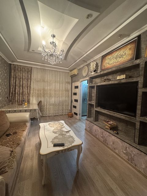 Satılır 2 otaqlı köhnə tikili 55 m² — Bakı