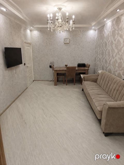 Satılır 2 otaqlı köhnə tikili 40 m² — Bakı