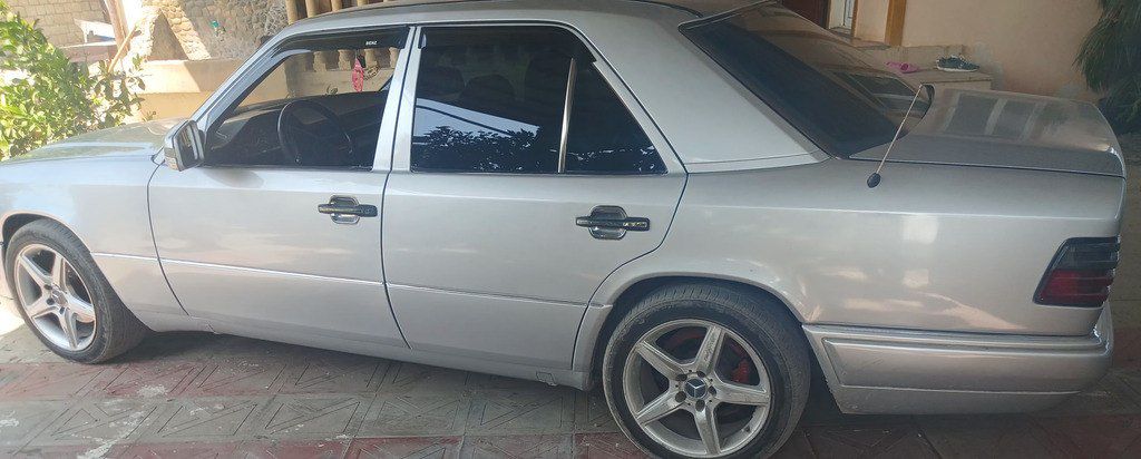 Mercedes 220 E, 2.2 L, 1995 il, 345 200 km — Avtomobillər, Tərtər (4)