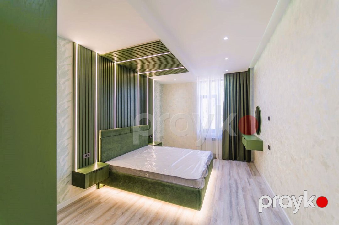 Satılır 6 otaqlı həyət evi/bağ evi 300 m² — Ev, villa, Bakı (11)