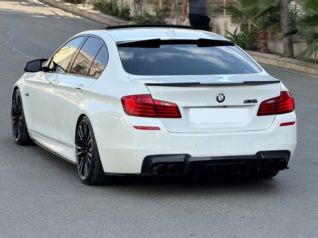 BMW 535, 3.0 L, 2015 il, 31 800 km — Avtomobillər, Gəncə (8)