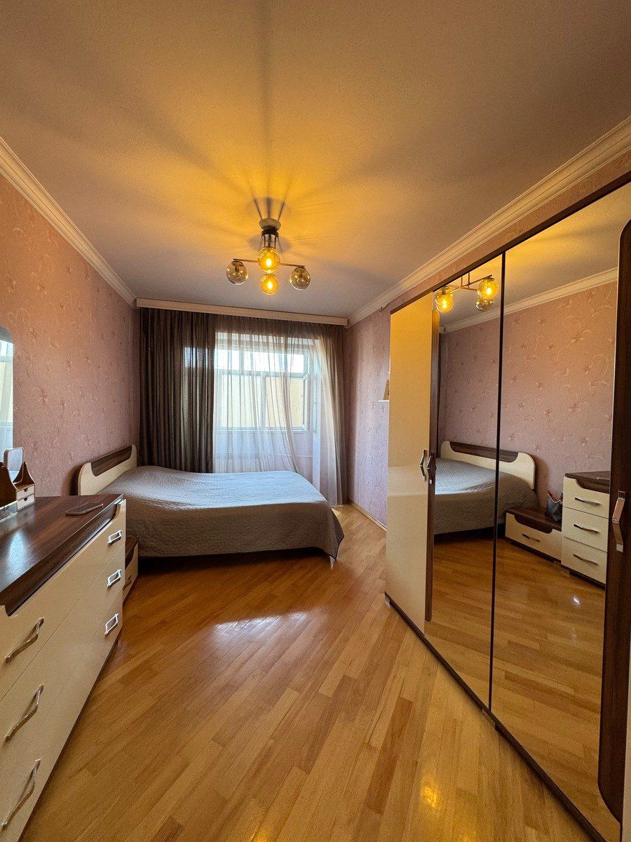 Satılır 4 otaqlı köhnə tikili 100 m² — Mənzil, Bakı (12)