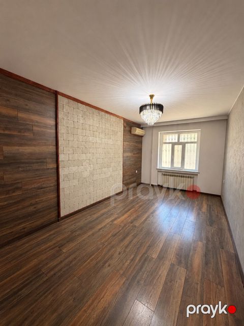 Satılır 3 otaqlı köhnə tikili 65 m²