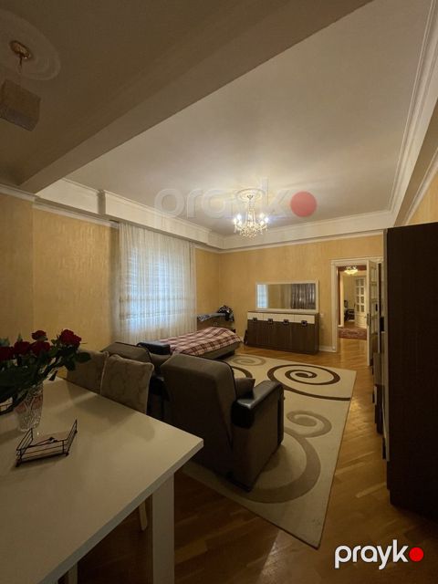 Satılır 3 otaqlı yeni tikili 135 m²
