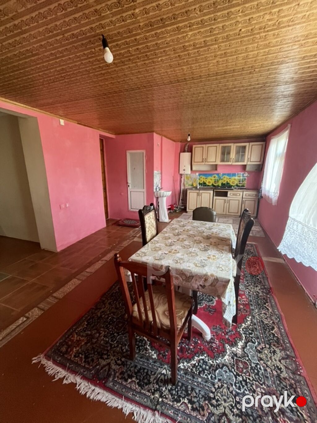 Geniş və işıqlı otaq icarəyə verilir. Xüsusiyyətlər: - Böyük — Mənzil, Astara (7)