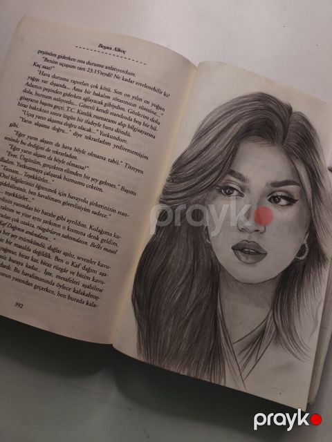 Kitab üzərində portret sifarişi — Bakı