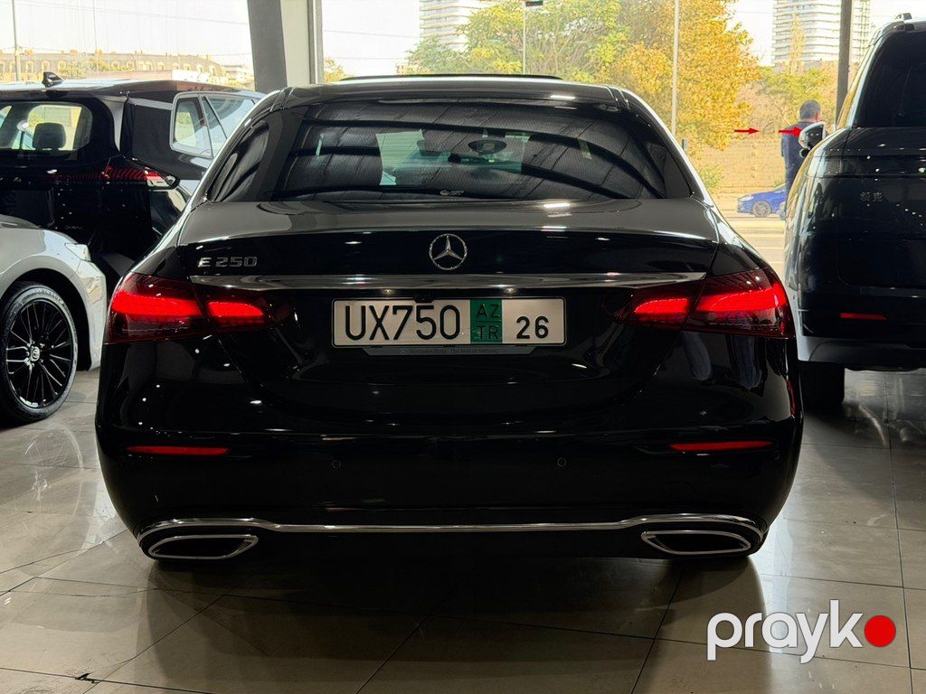 Mercedes E 300, 2.0 L, 2021 il, 59 000 km — Avtomobillər, Bakı (4)