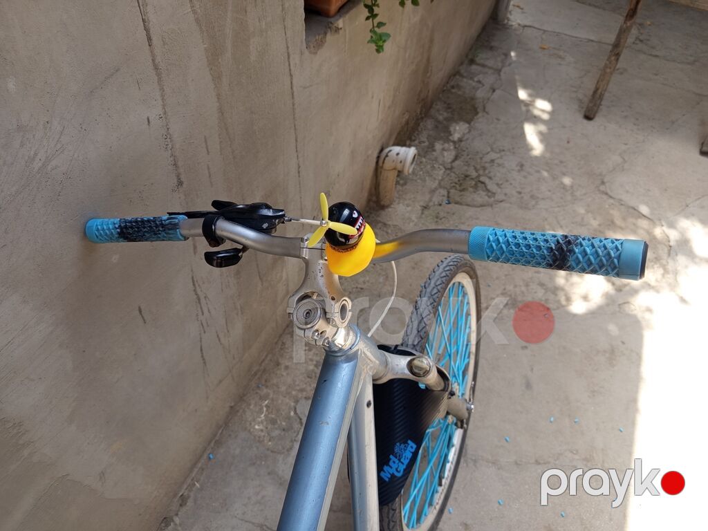 Butun aksesuarlari yenidir plablemi yoxdu — Yol velosipedləri, Bakı (2)