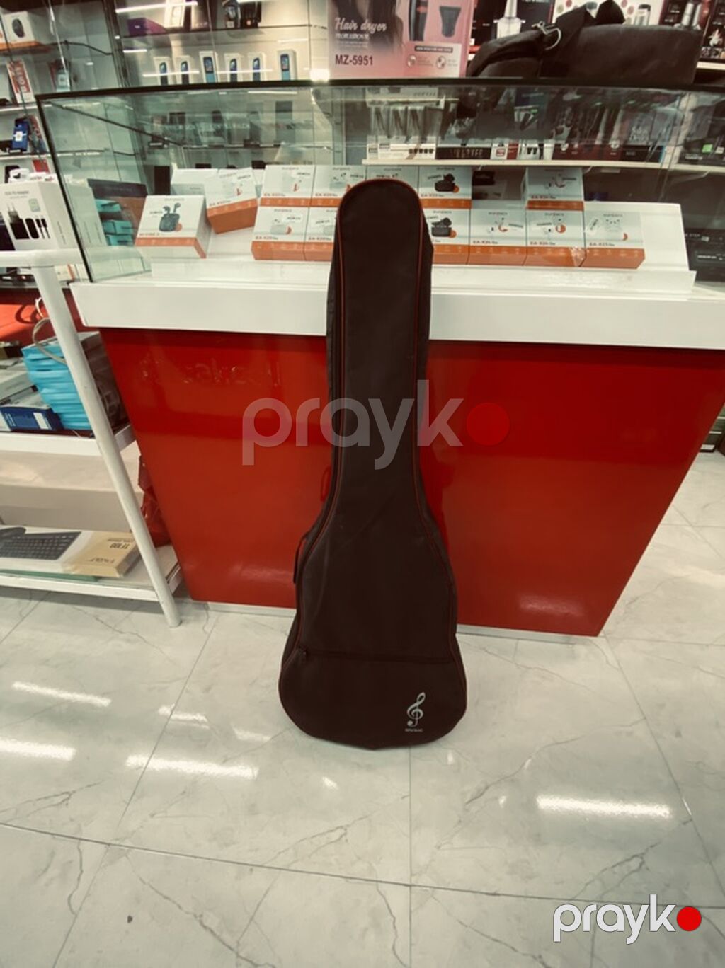 Klassik gitara, Suzuki, Yeni, Ünvandan götürmə — Gitarlar və digər simli alətlər, Şirvan (5)