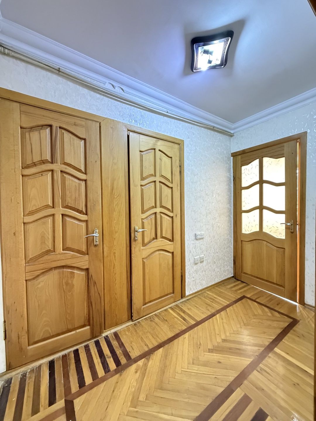 Satılır 2 otaqlı köhnə tikili 65 m² — Mənzil, Bakı (5)