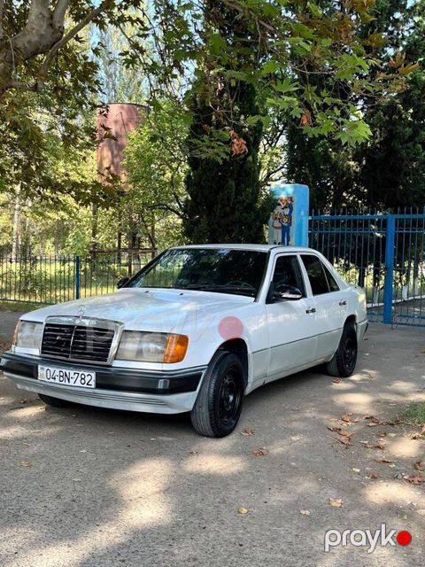 Mercedes 200 D, 2.0 L, 1991 il, 250 000 km