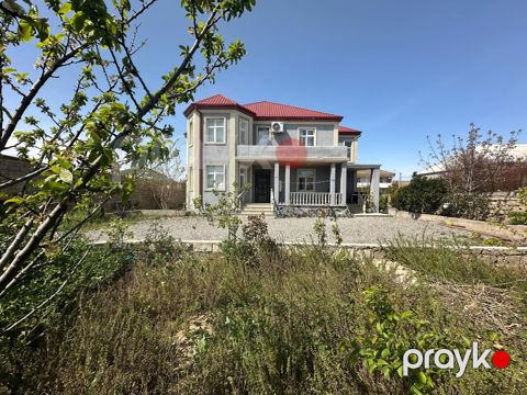 Satılır 8 otaqlı həyət evi/bağ evi 320 m²