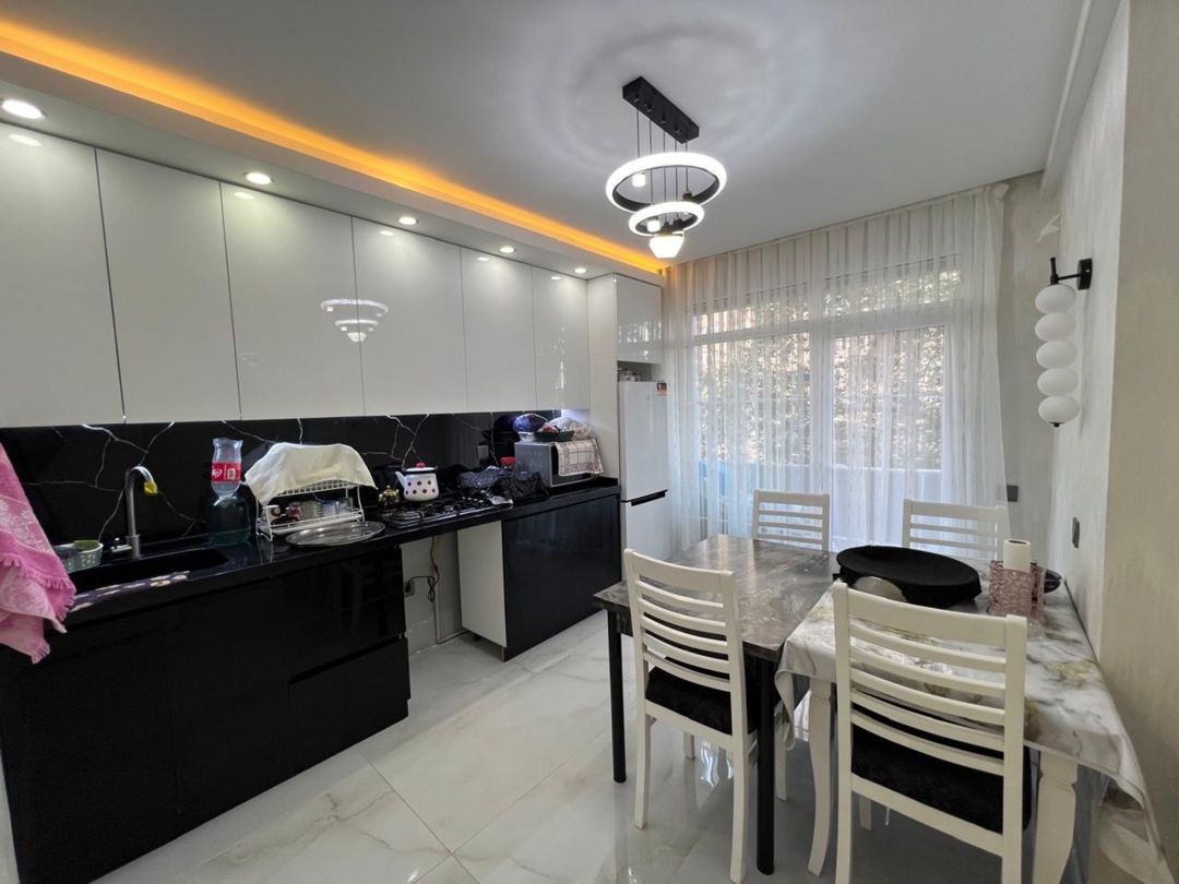 Satılır 2 otaqlı köhnə tikili 65 m² — Mənzil, Bakı (3)