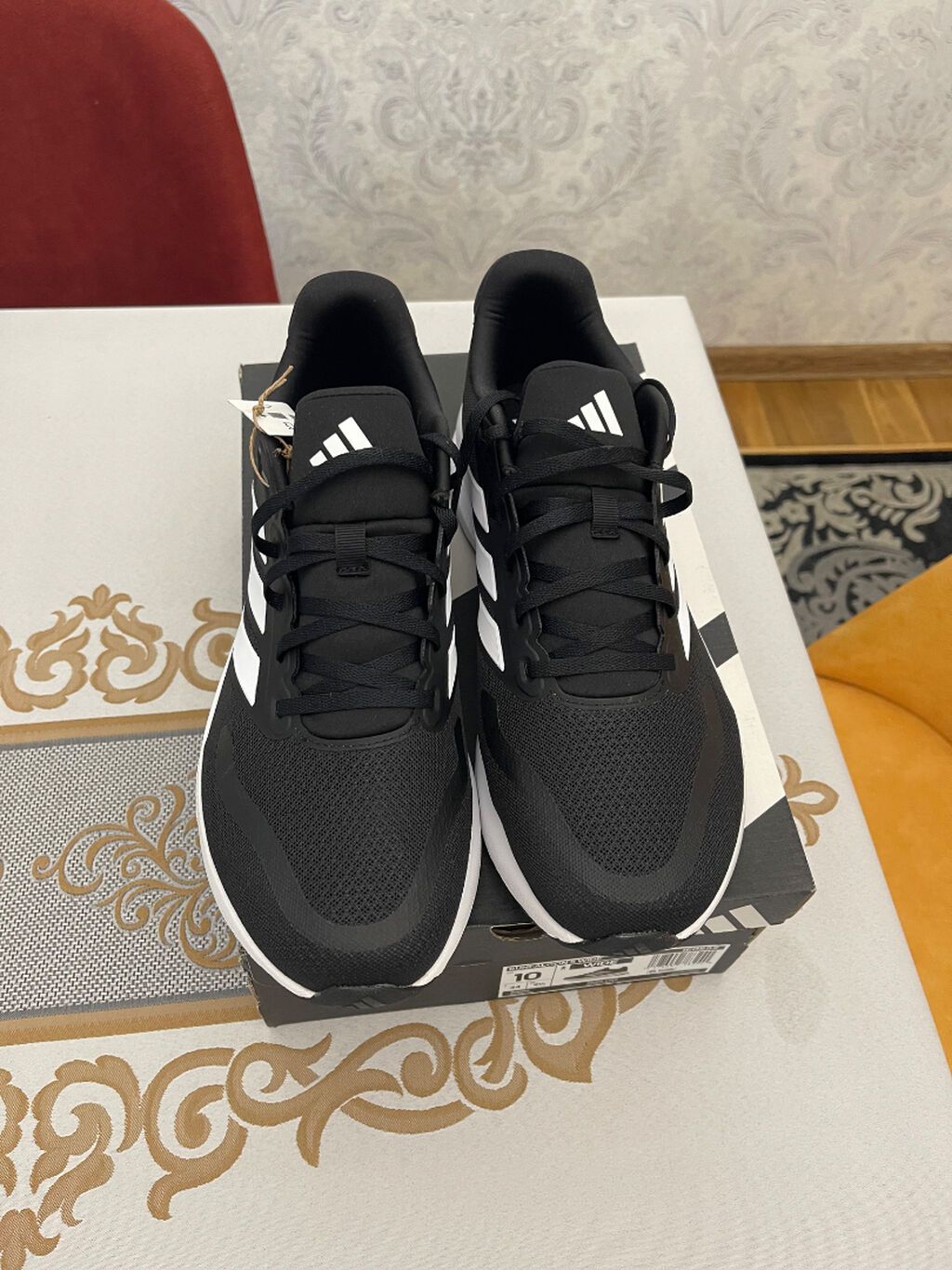 Ayaqqabı Amerikadan yeni gelib. Original Adidasdır. 44 ölçüdür — Krossovkalar, Bakı (2)