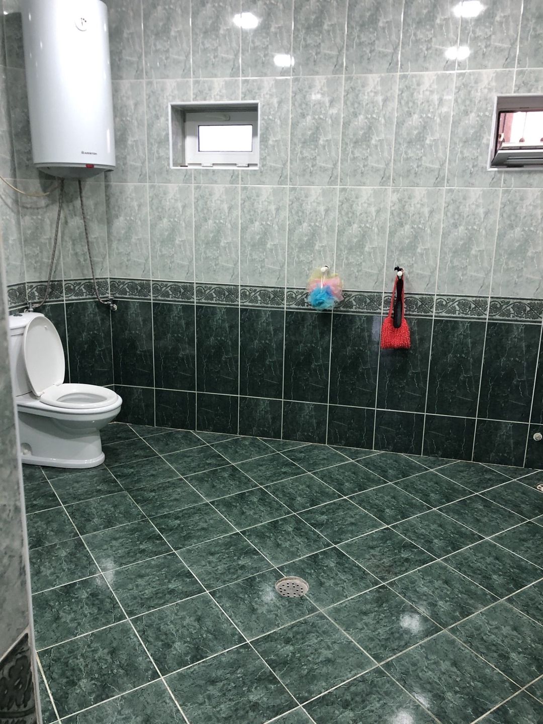 Satılır 12 otaqlı həyət evi/bağ evi 600 m² — Ev, villa, Bakı (8)