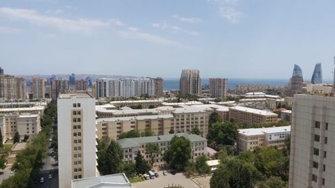 Satılır 7 otaqlı yeni tikili 800 m² — Bakı