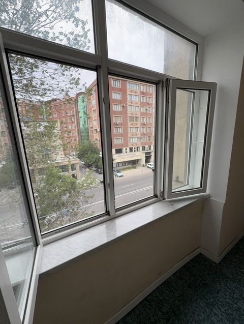 Satılır 2 otaqlı köhnə tikili 59 m² — Bakı