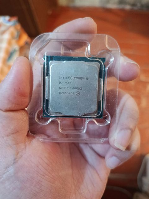Prosessor Intel Core i5 7500, 3-4 GHz, 4 nüvə, Yeni — Bakı