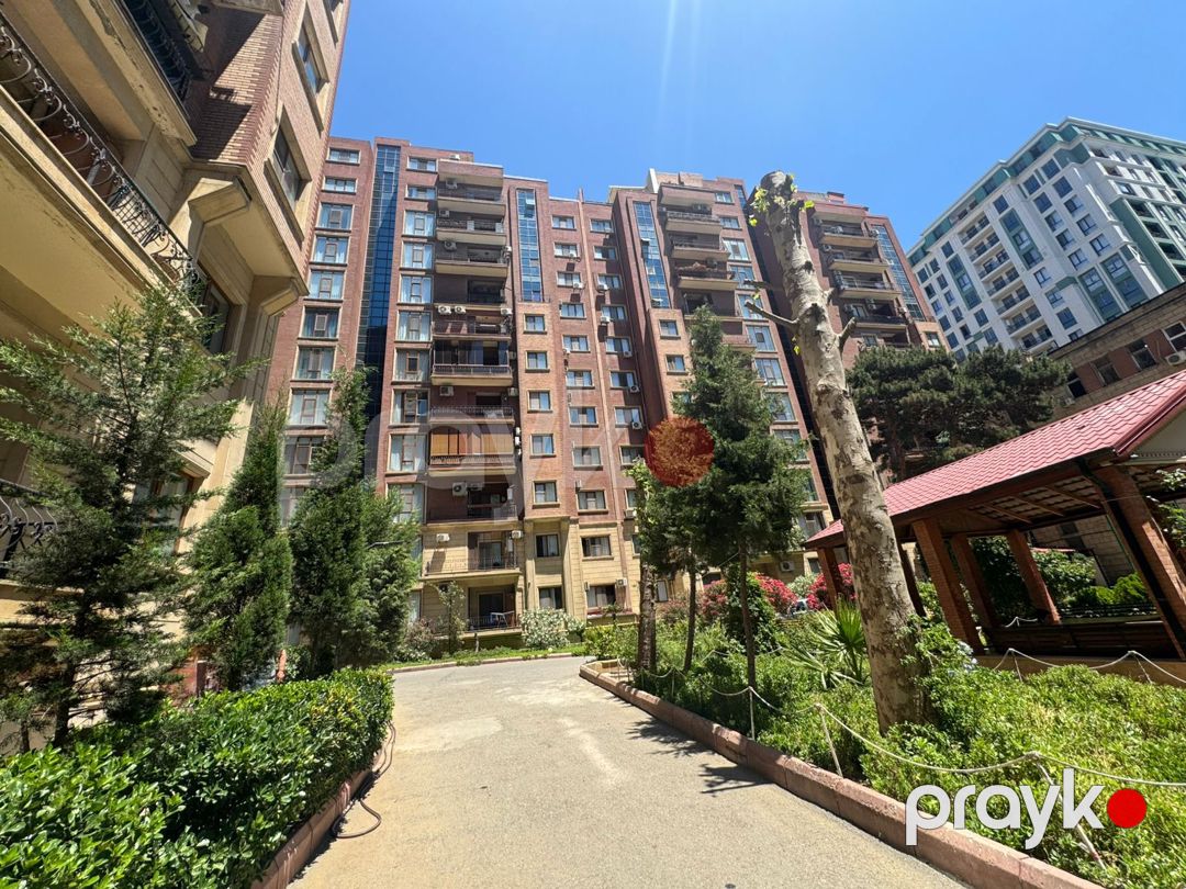 Satılır 4 otaqlı yeni tikili 180 m² — Mənzil, Bakı (2)