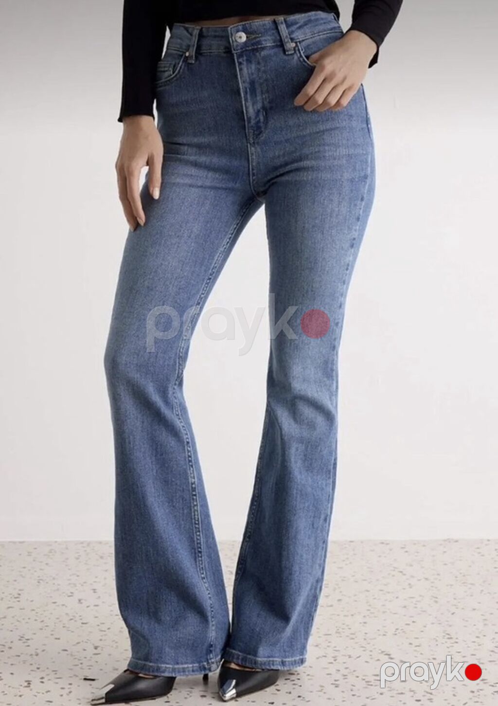 Qadınlar üçün klassik mavi jeans – straight/flared kəsim — Jinslər, Xırdalan (4)