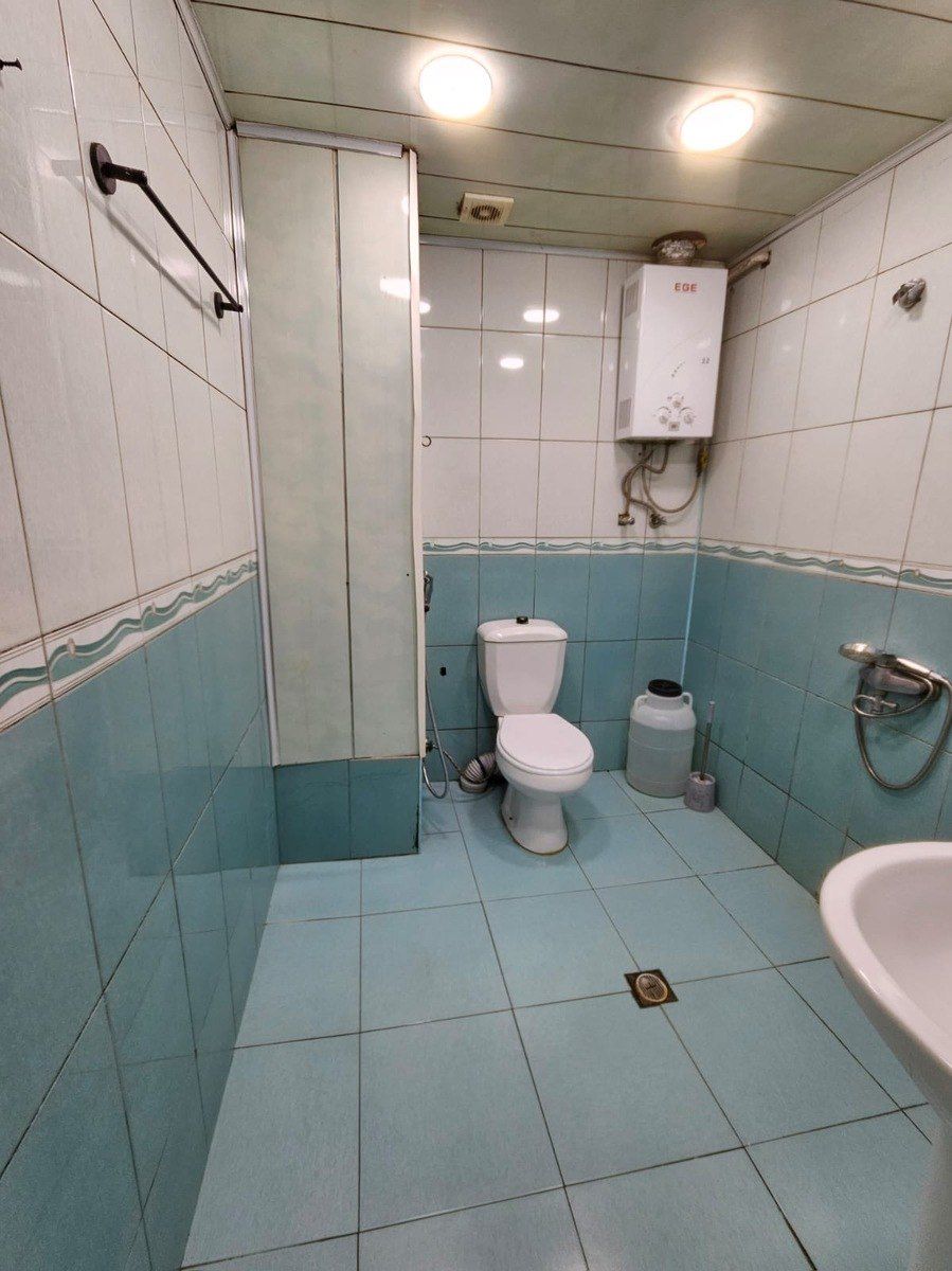 Satılır 1 otaqlı köhnə tikili 40 m² — Mənzil, Bakı (10)