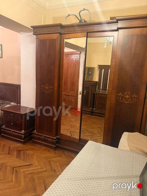 İcarəyə verilir 3 otaqlı köhnə tikili 85 m² — Bakı