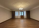Satılır 3 otaqlı köhnə tikili 100 m² — ƏLi Bəy — Mənzil
