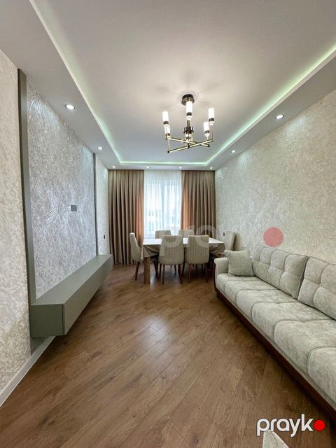 Satılır 3 otaqlı köhnə tikili 85 m²