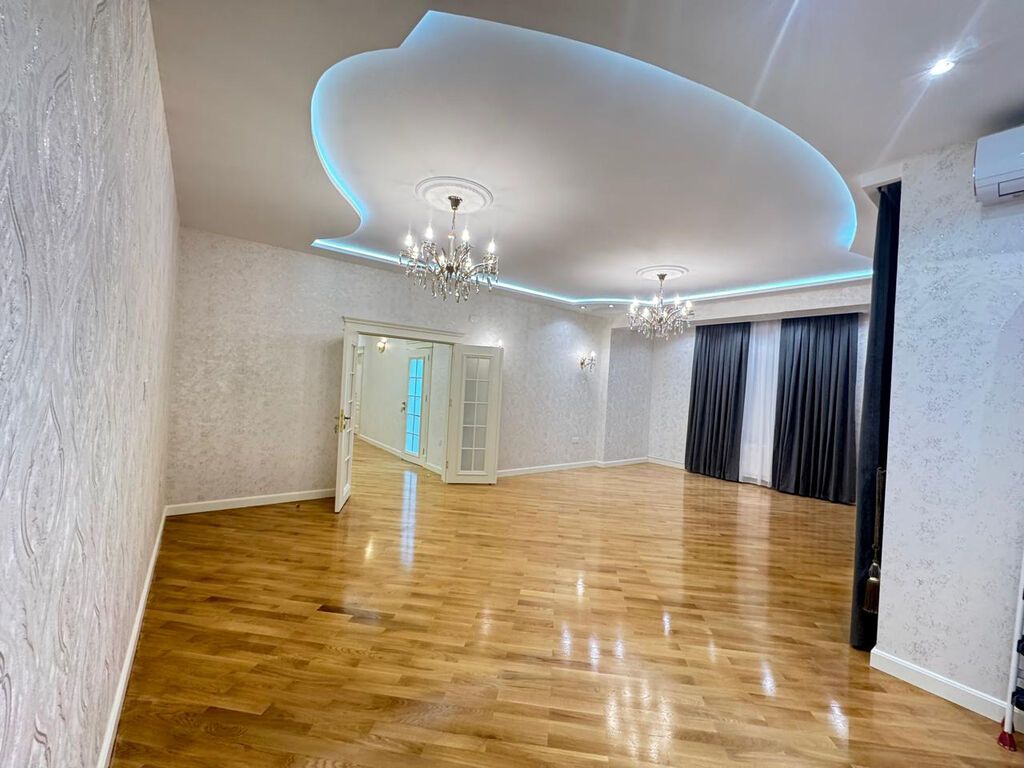8-ci mikrorayon, 4 otaqlı, Yeni tikili, m. Azadlıq Prospekti, 156 kv. m — Mənzil, Bakı (5)