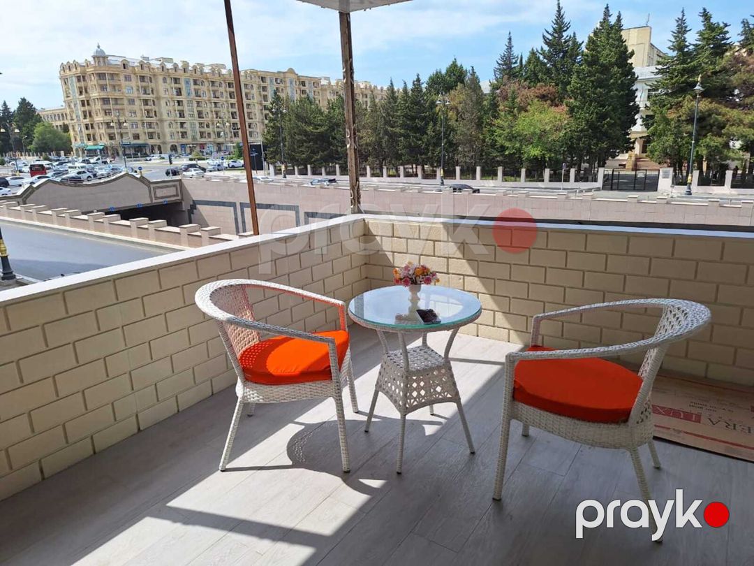 İcarəyə verilir 2 otaqlı köhnə tikili 86 m² — Mənzil, Bakı (7)