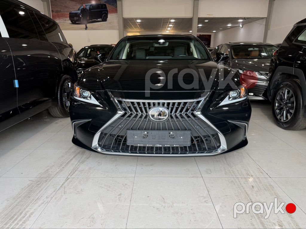 Lexus ES 300h, 2.5 L, 1.3 kWh, 2023 il, 51 000 km — Avtomobillər, Bakı