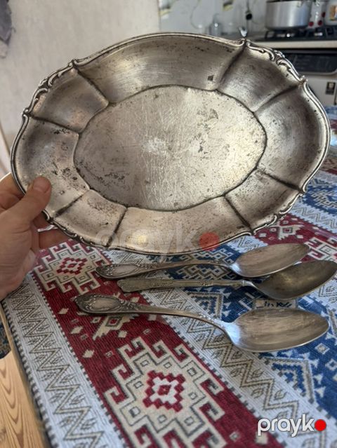 Kolleksiya üçün klassik metal süfrə dəsti - Tərkib: 1 ədəd oval — Digah