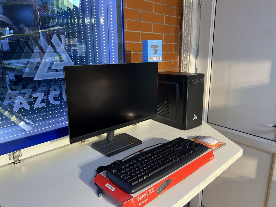 Lenovo masaüstü kompüter 16 ramla — Masaüstü kompüterlər, Bakı (2)