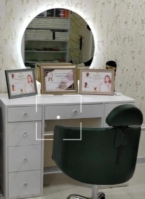 *salon güzgüsü satilir* qiyməti 200₼* ünvan Hövsan z⁹⁰kod1819* — Bakı